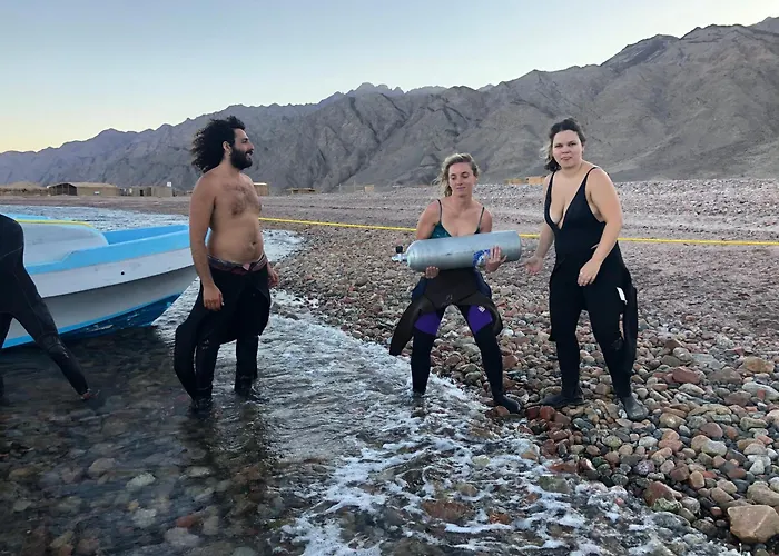 Деревянный коттедж Wasla Camp - Abu Galoum